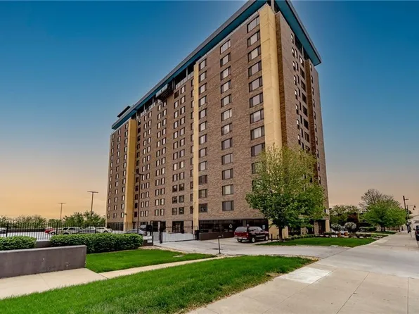 700 E 8th St Unit 15D, Kansas City, MO 64106