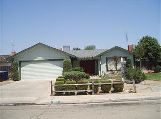 692 E Ann Dr, Reedley, CA 93654