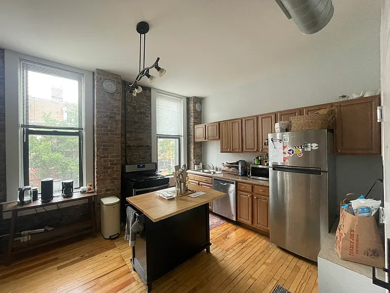 1801 S Throop St #202 — Photo 1