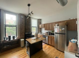 1801 S Throop St #202, Chicago, IL 60608