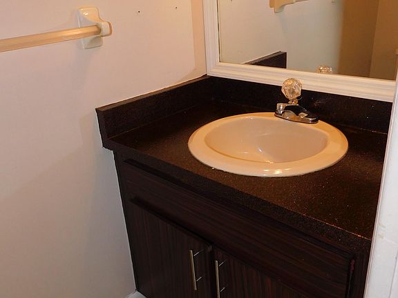 5th image of 3643 NE 20th Pl #3643