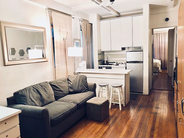 1st image of 116 W 72nd St APT 12D