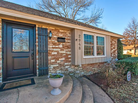 2nd image of 2948 Kent Dr