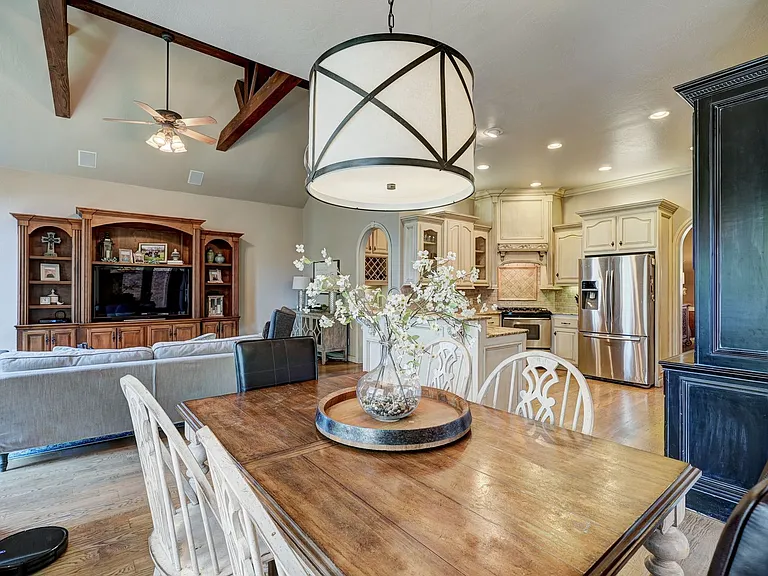 3116 Beacon Hill St — Photo 14