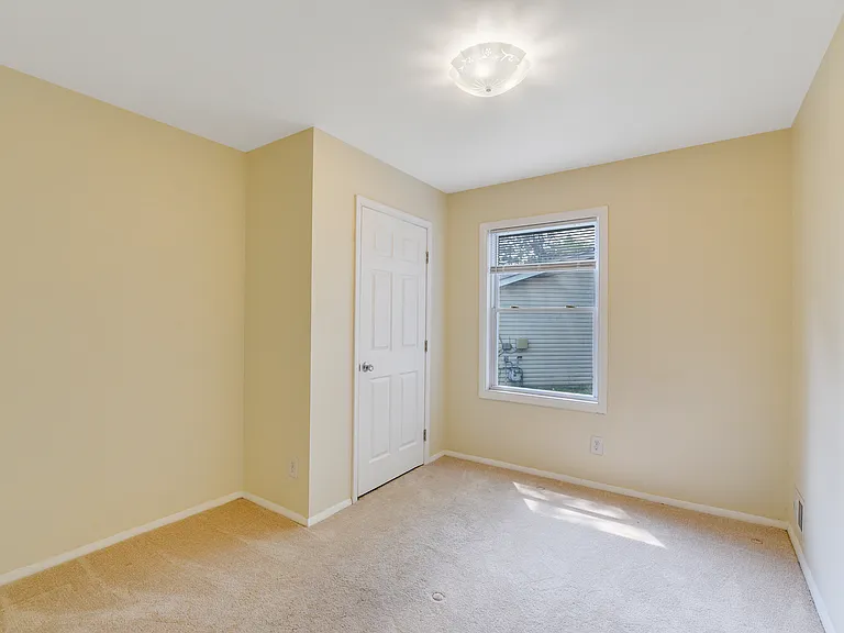 7822 Citadel Ct — Photo 23
