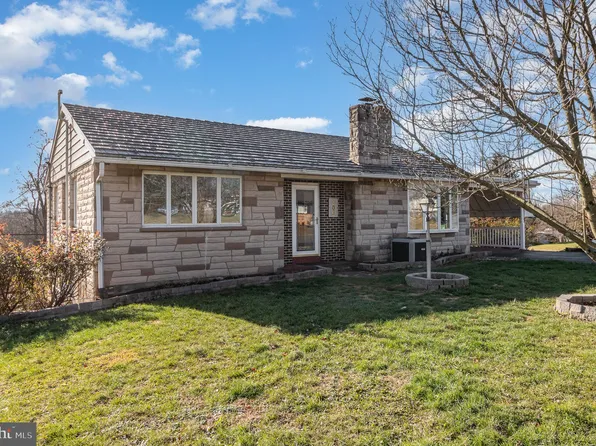 206 Tulane Rd, Hummelstown, PA 17036