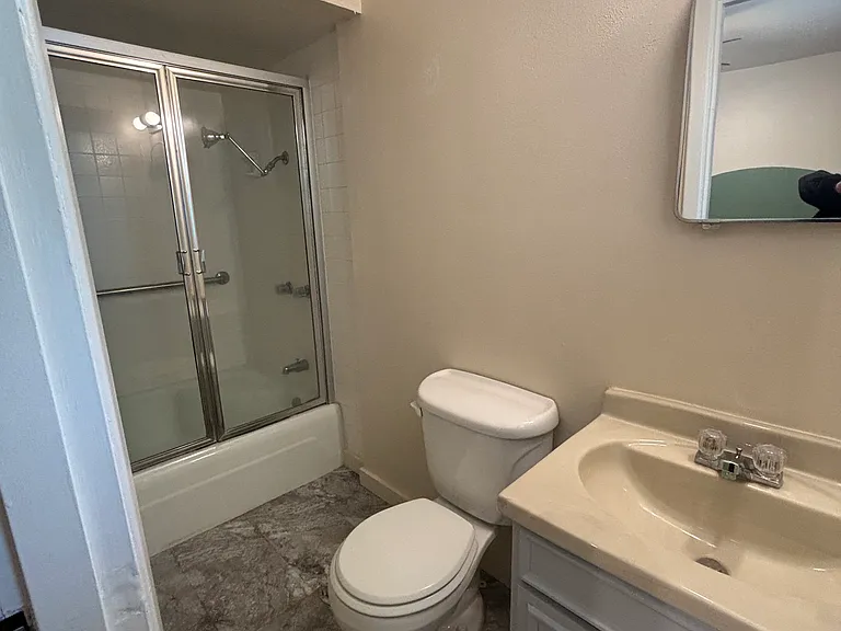 910 N Watson Ave — Photo 11