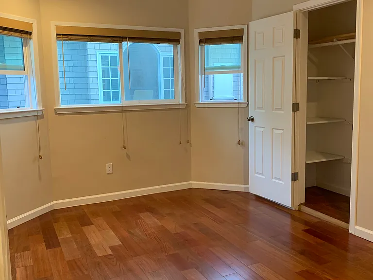 1634 Walnut St — Photo 12