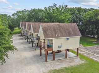 120 Grove Rd #4, Kemah, TX 77565