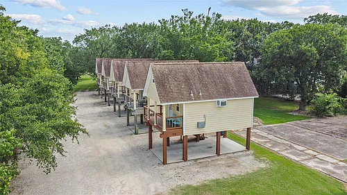 120 Grove Rd #4 Photo 1