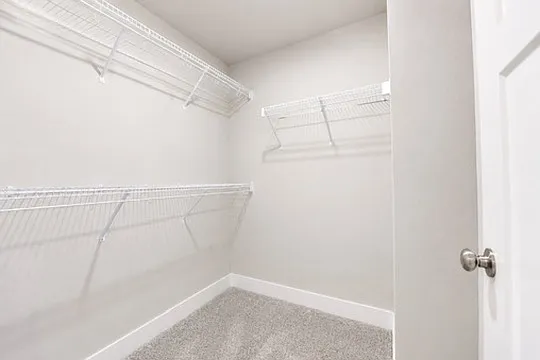 211 NW Springbrooke Dr — Photo 3