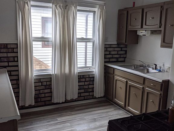 3rd image of 512 McKinley Pkwy