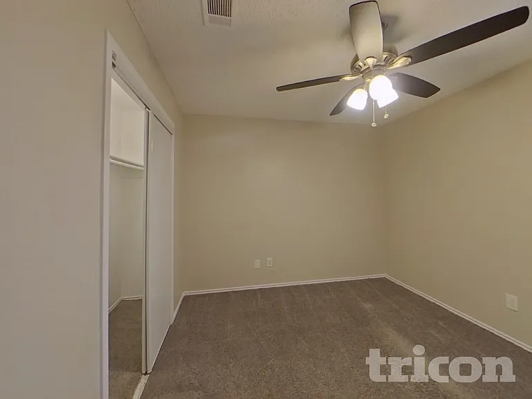 3910 Lillie St — Photo 13