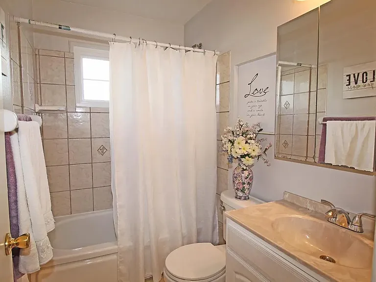 14864 Crosby St — Photo 10