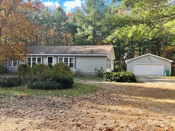 6363 Ewing Rd, Twin Lake, MI 49457