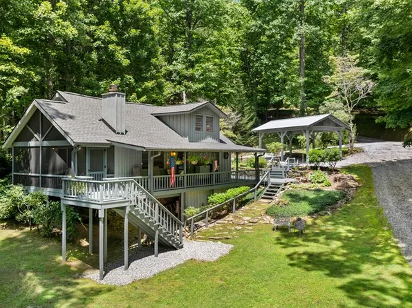 1406 Salt Rock Rd, Cullowhee, NC 28723