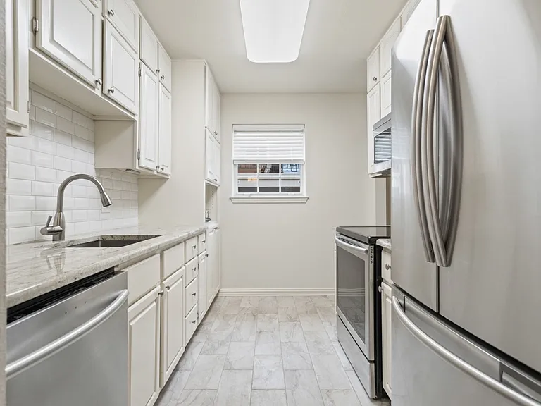 415 Thigpen Dr #1104 — Photo 11