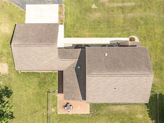 3rd image of 7721 Walsh Rd