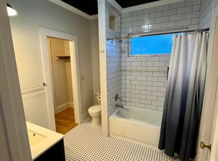 736 E 34th St, Savannah, GA 31401