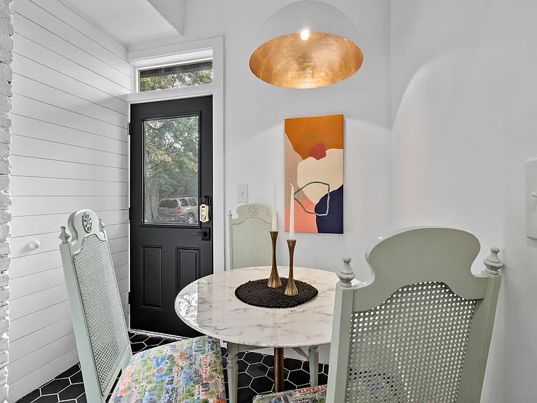 1187 Mansfield Ave NE #1 — Photo 15