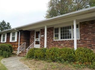 5 Deborah St, Parlin, NJ 08859