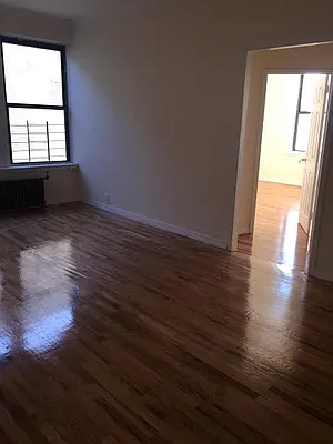 Rented by Roberto Guilbet, LREB | media 11
