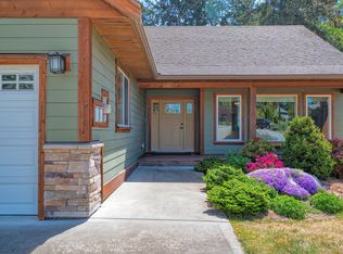 1420 Sundance Pl, Sunshine Coast, BC V0N 1V5