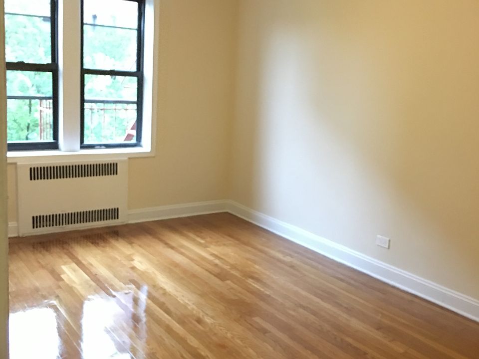 2nd image of 4307 39th Pl APT 6A