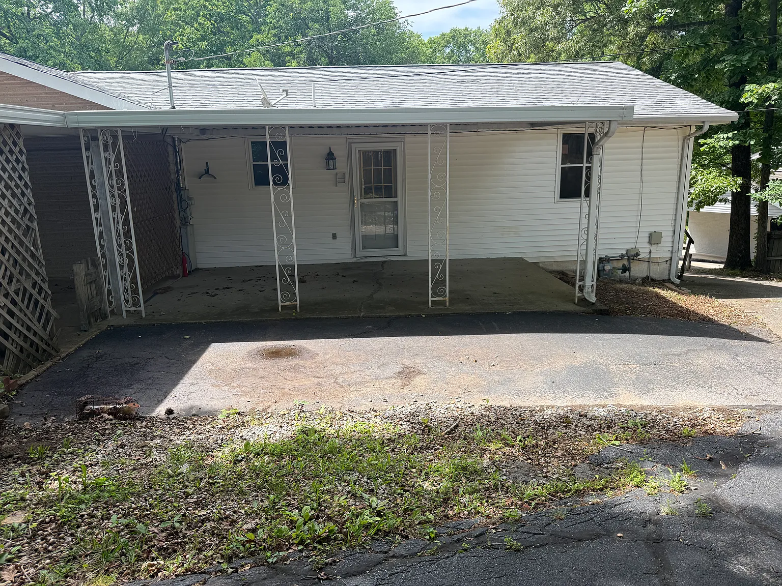 5 bed, 3.5 bath, 1935 sqft, $3,000 — Photo 2