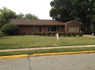 7304 College Dr, Windsor Heights, IA 50324