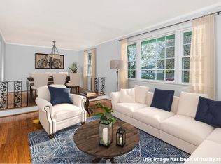 1395 W Lenevar Dr, Charleston, SC 29407