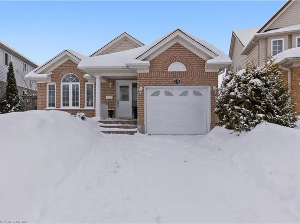19 Waffler Cres, Cambridge, ON N1P 1H6