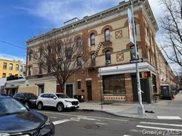 817 Onderdonk Ave #2R, Ridgewood, NY 11385