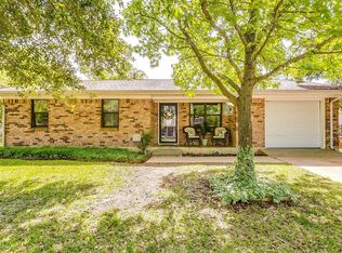103 Wren Ct, Cleburne, TX 76033
