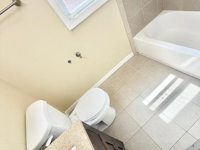 174 Hazel St #1 — Photo 8