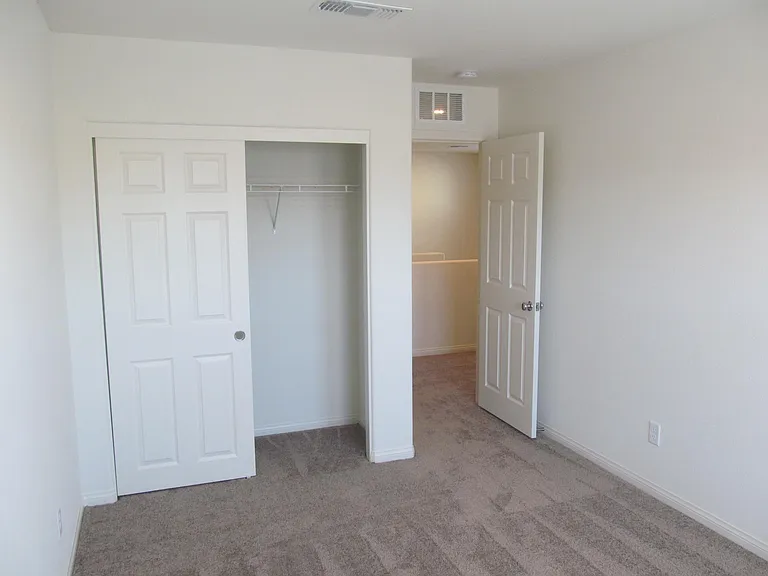 7026 Dandelion Park Ave — Photo 21