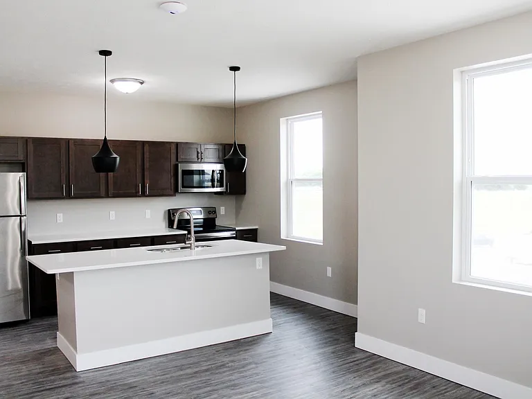 Prairie Heights Apartments — Photo 14