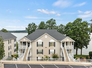 600 Moon Bay Dr UNIT 6, Kuttawa, KY 42055