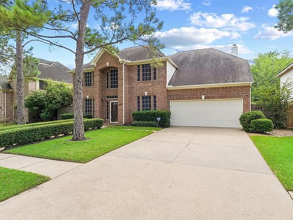 3rd image of 314 Cheddington Drive