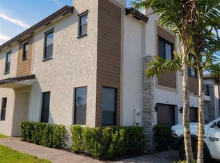 796 NE 208th Ter #796, Miami, FL 33179