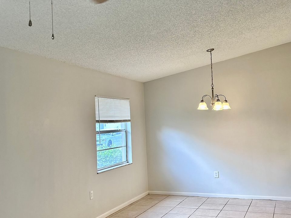 1st image of 1680 Crystal Park Cir