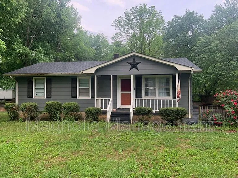 471 Shephard Rd — Photo 3