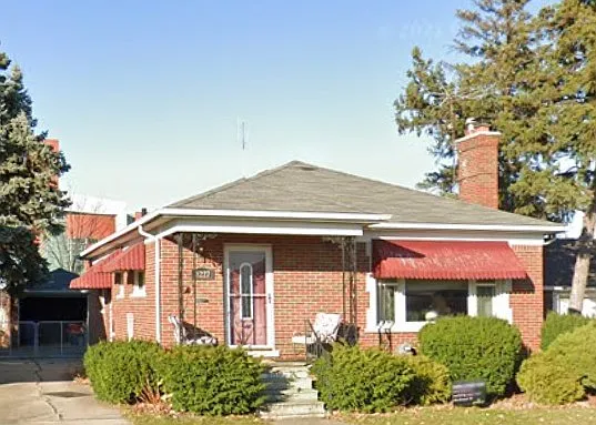 8227 Racine Rd