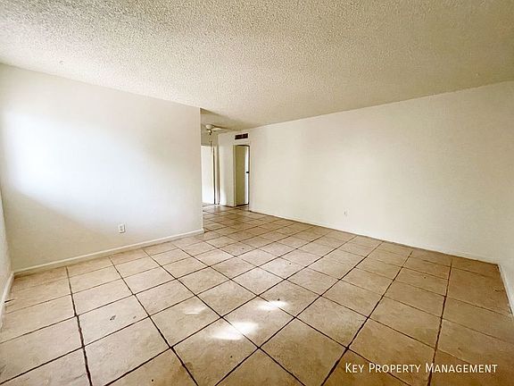 3rd image of 1309 N 23rd St #1