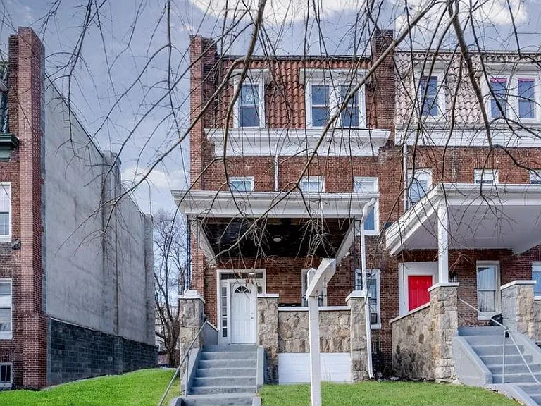 2206 Bryant Ave #3 — Photo 1