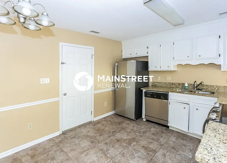 4800 Farmview Dr — Photo 8