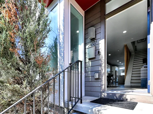 3607 Charlotte St, Pittsburgh, PA 15201