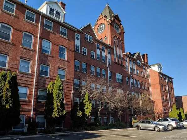75 Wheeler Avenue APT 205, Bridgeport, CT 06606