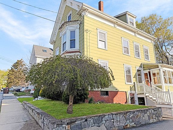 2nd image of 26 Arlington St