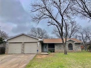 125 Mountain View Dr, Azle, TX 76020